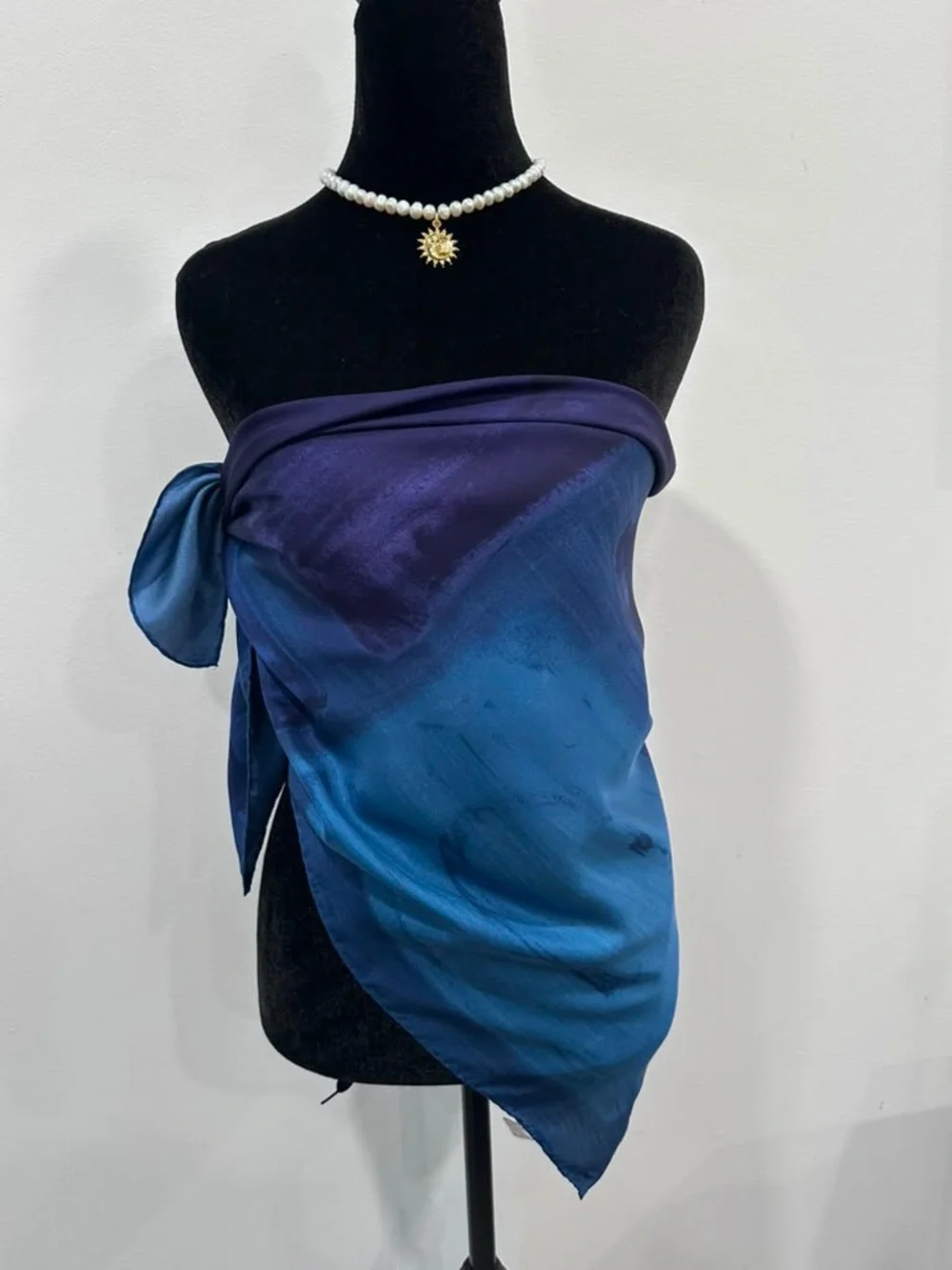 Gucci Silk Scarf Navy Blue Hand Rolled Made in Italy
